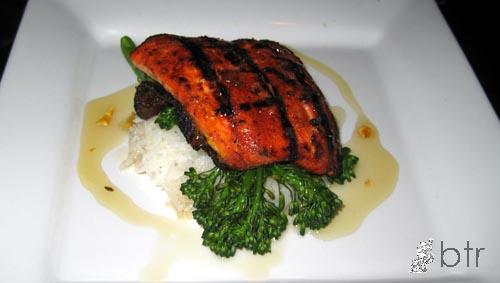 siprestolounge-salmon.jpg