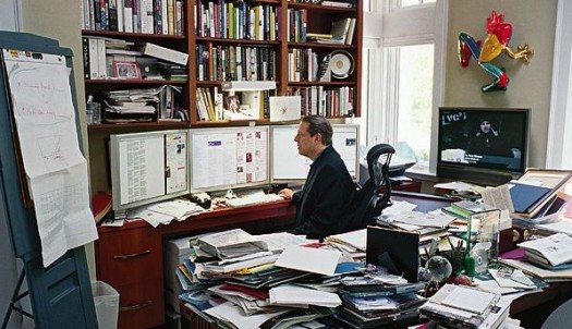 I don't think Al Gore's home office is very mobile. I don't think Al Gore's home office is very mobile.
